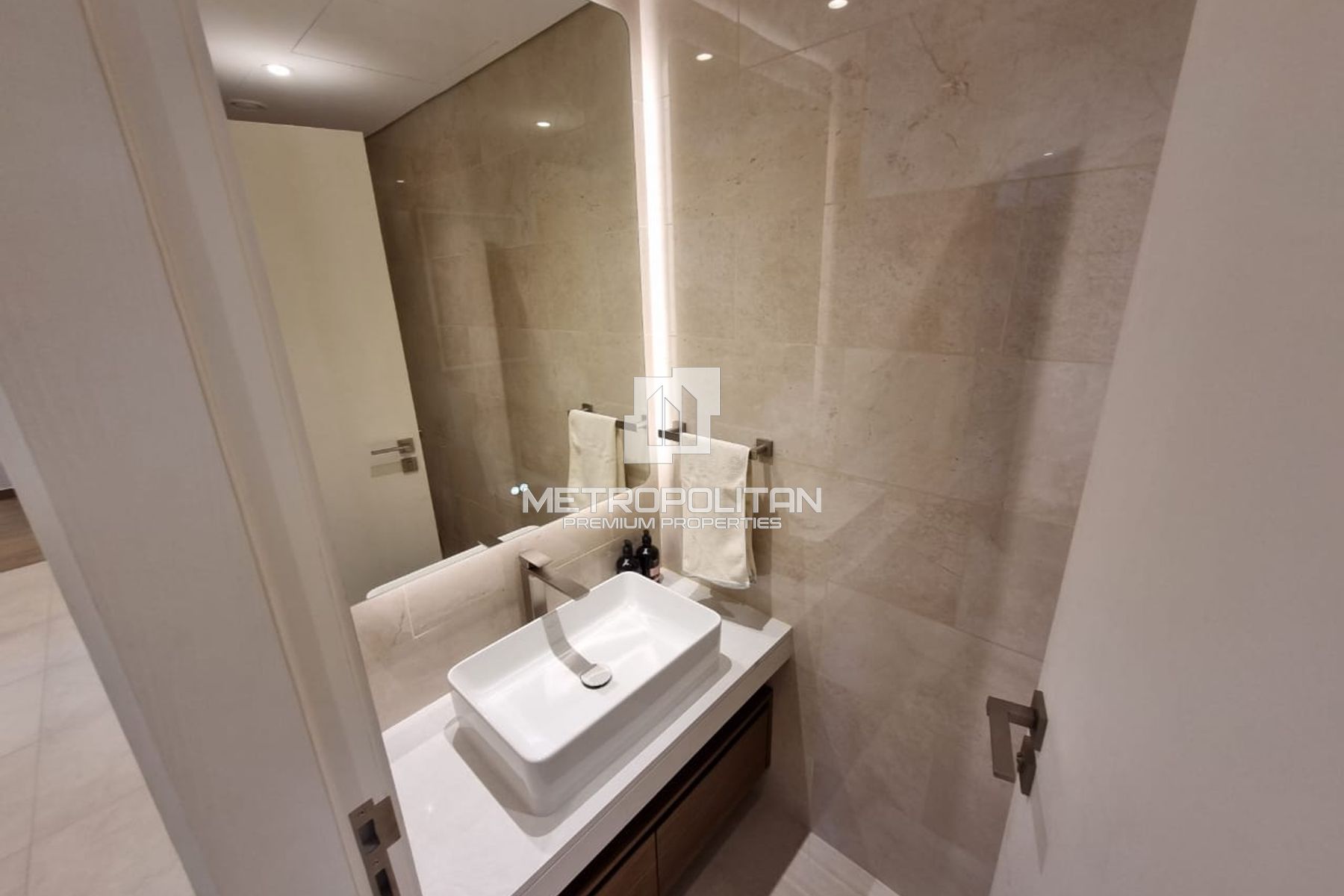 High Floor | Burj Al Arab View | Corner Unit