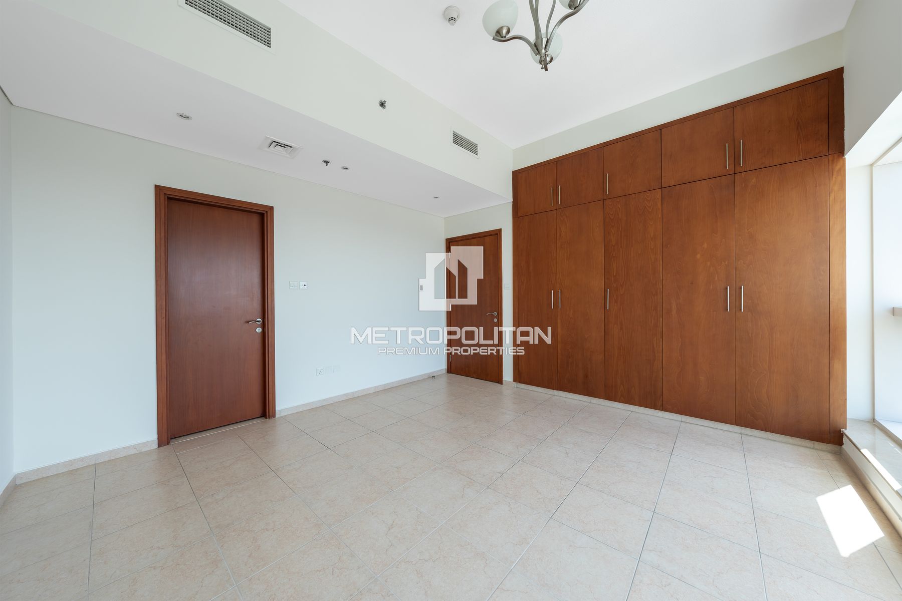 Duplex Type | Vacant | Near to Metro