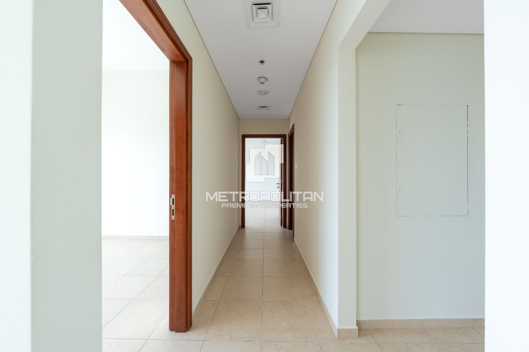 Duplex Type | Vacant | Near to Metro