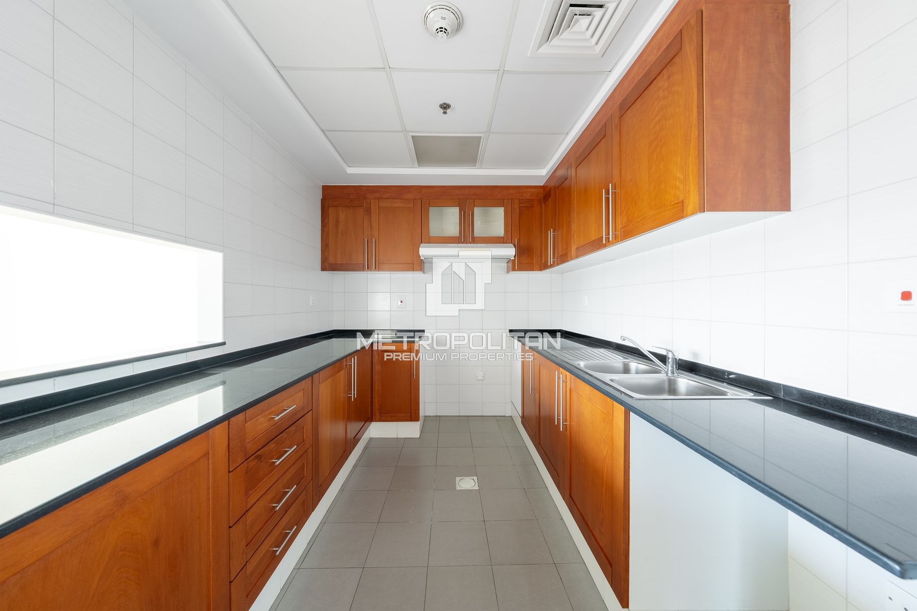 Duplex Type | Vacant | Near to Metro