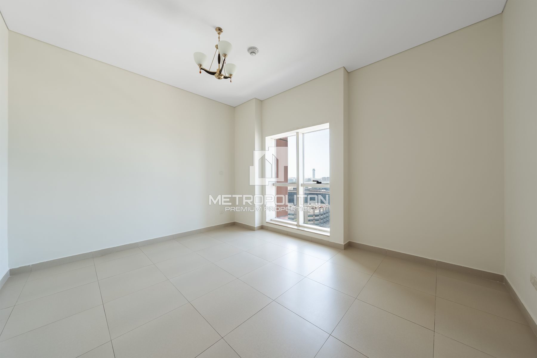 Ready to Move in |Multiple Options |Next to Metro