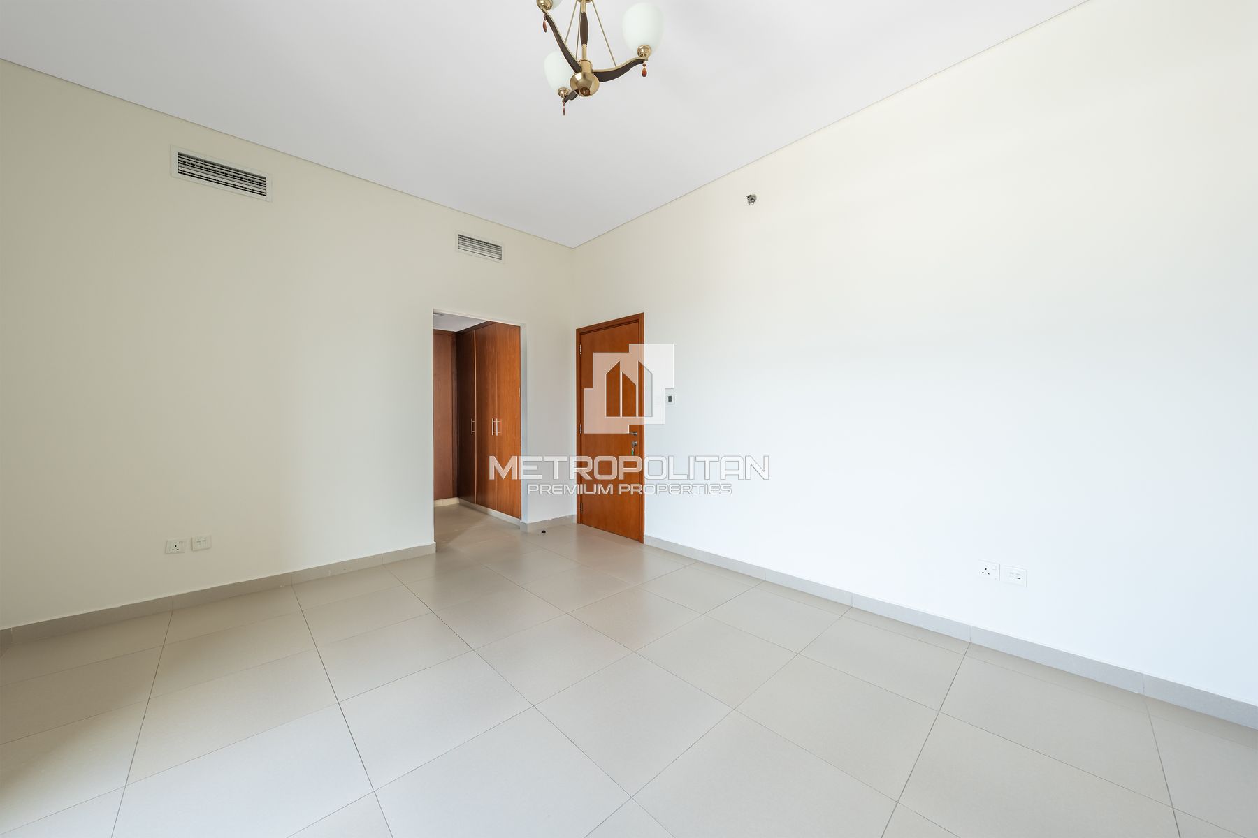 Ready to Move in |Multiple Options |Next to Metro