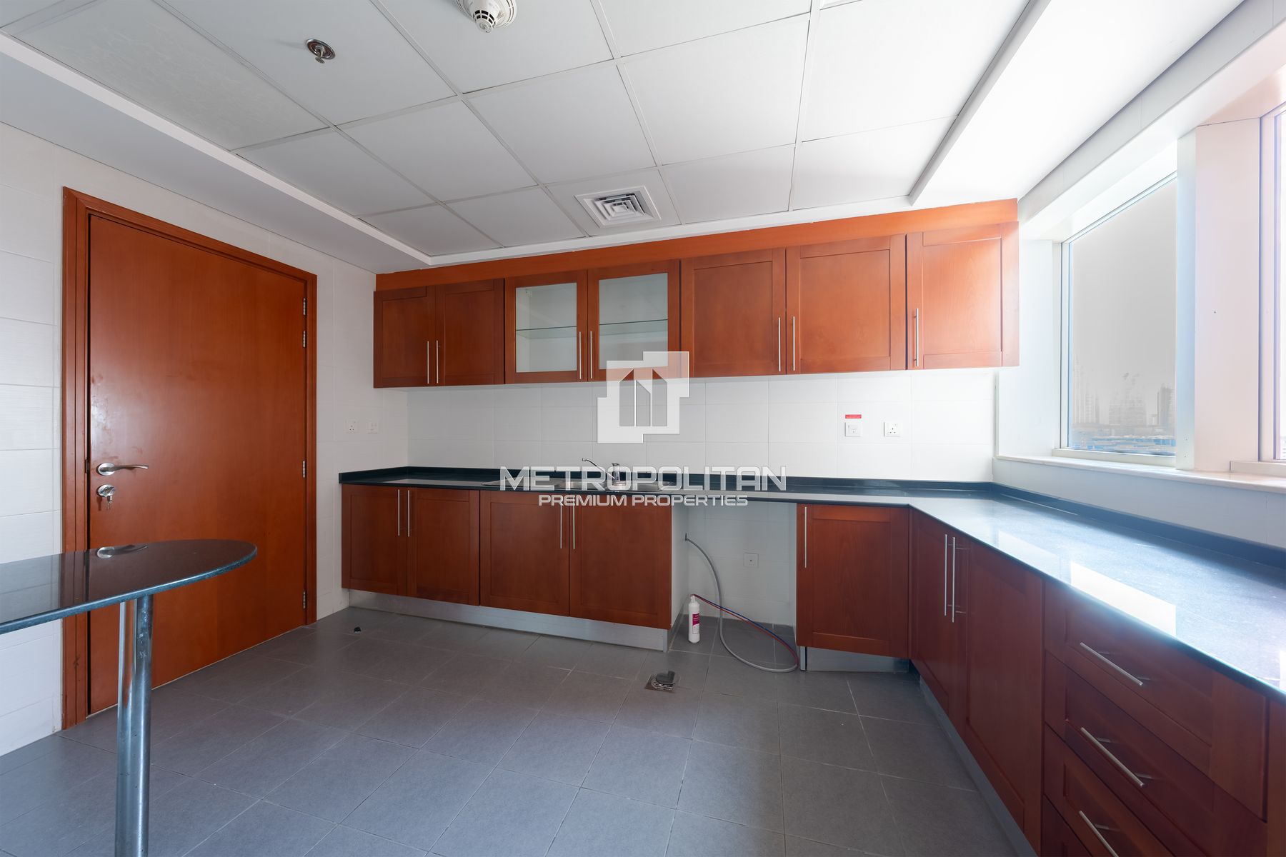 Ready to Move in |Multiple Options |Next to Metro