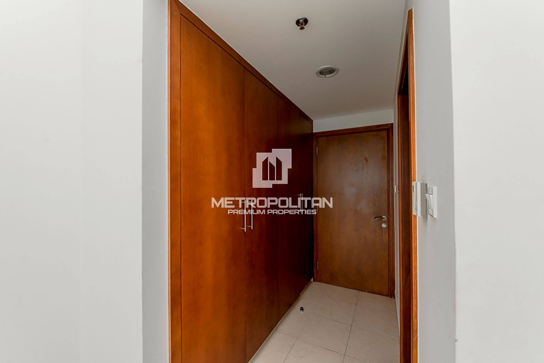 4BR Apartment for Sale in Dubai Media City – MPS-47460