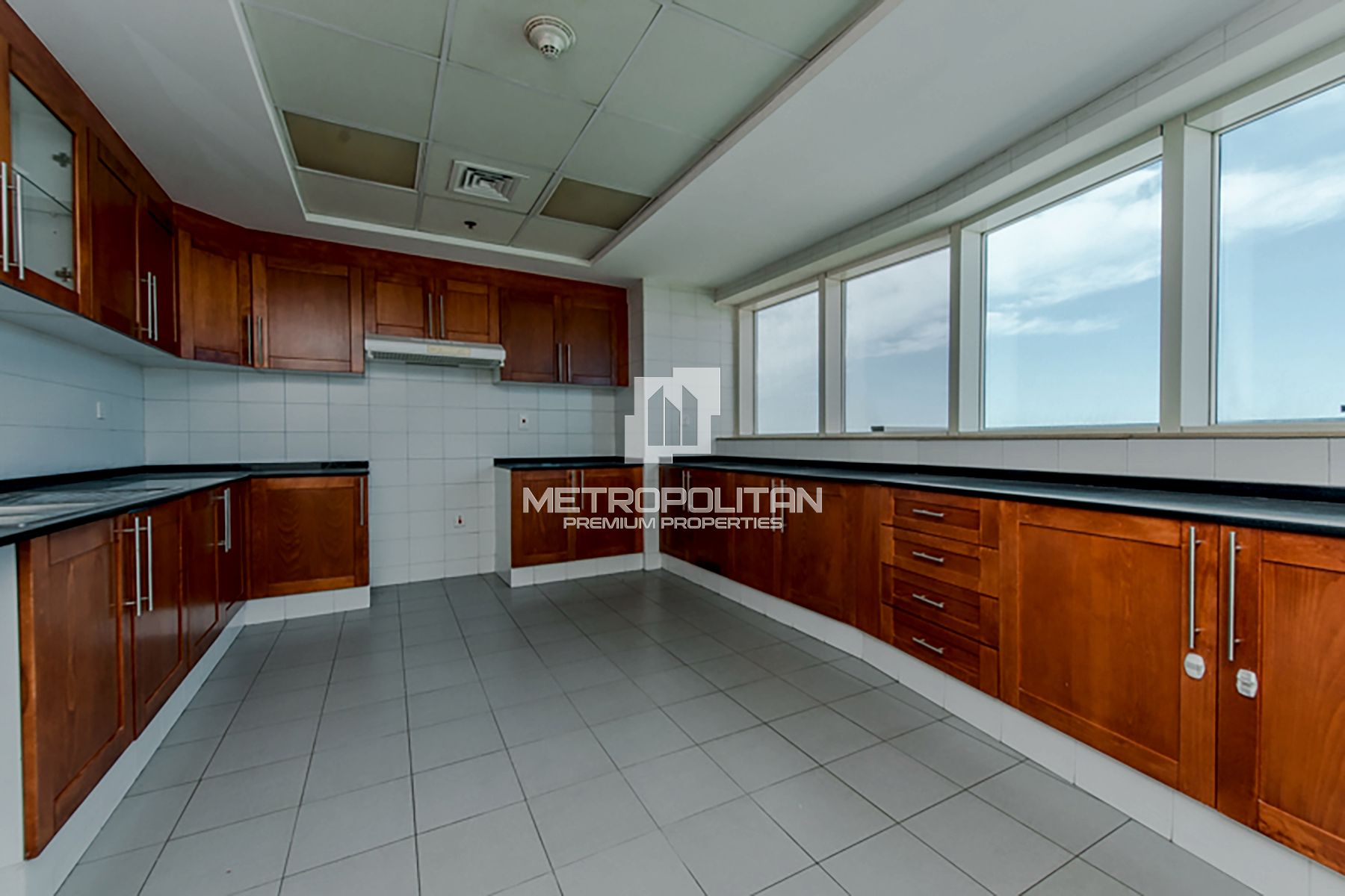 4BR Apartment for Sale in Dubai Media City – MPS-47460