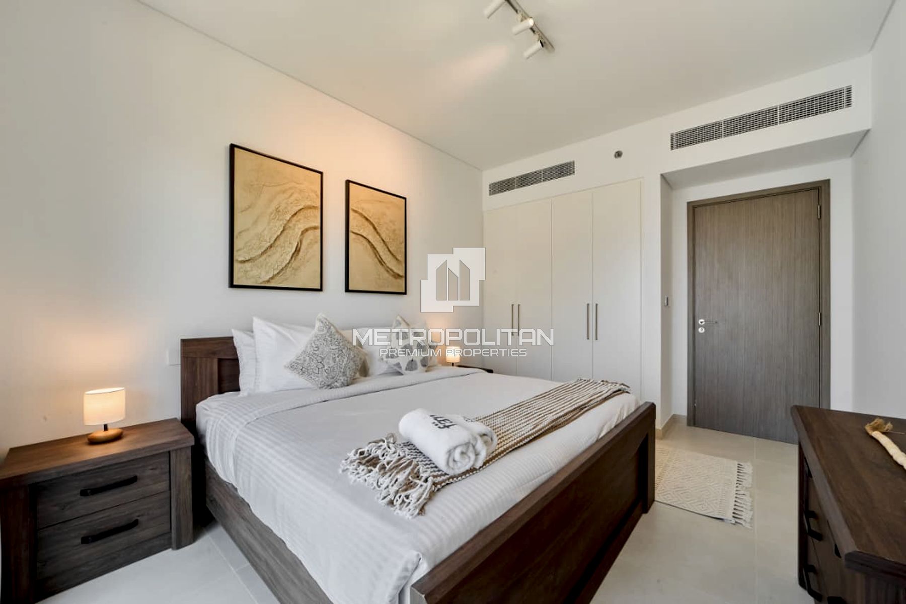 Park View | Negotiable | Furnished | Vacant