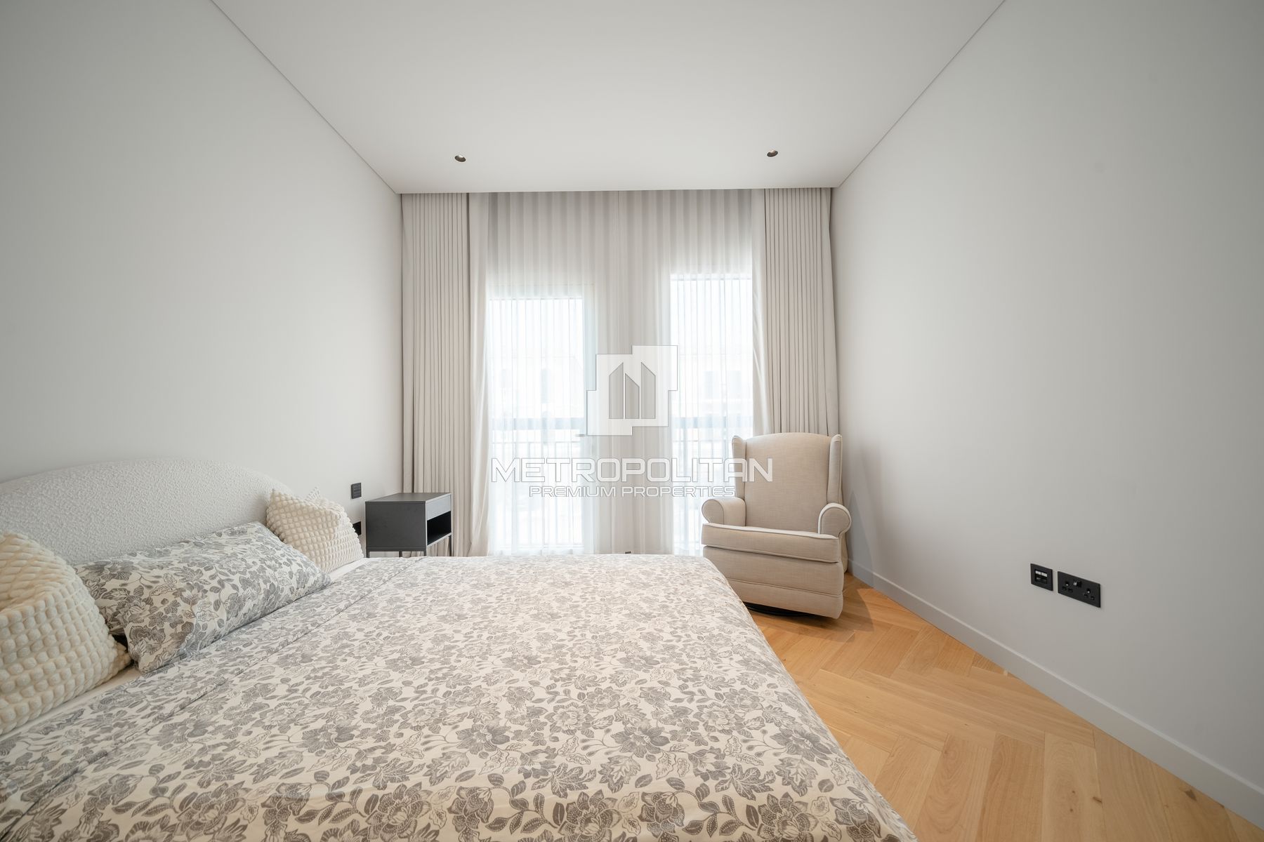 5BR Villa for Sale in Jumeirah – MPS-47530