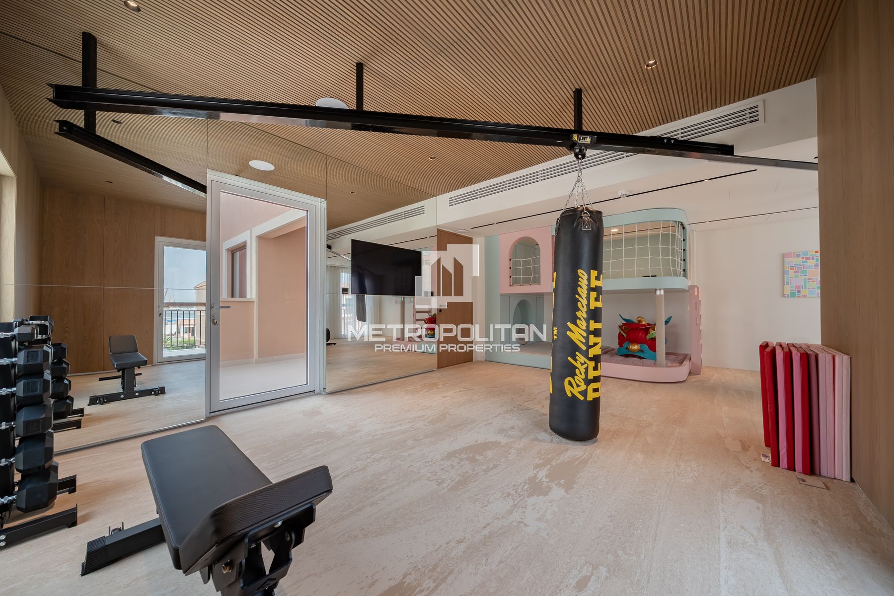 5BR Villa for Sale in Jumeirah – MPS-47530