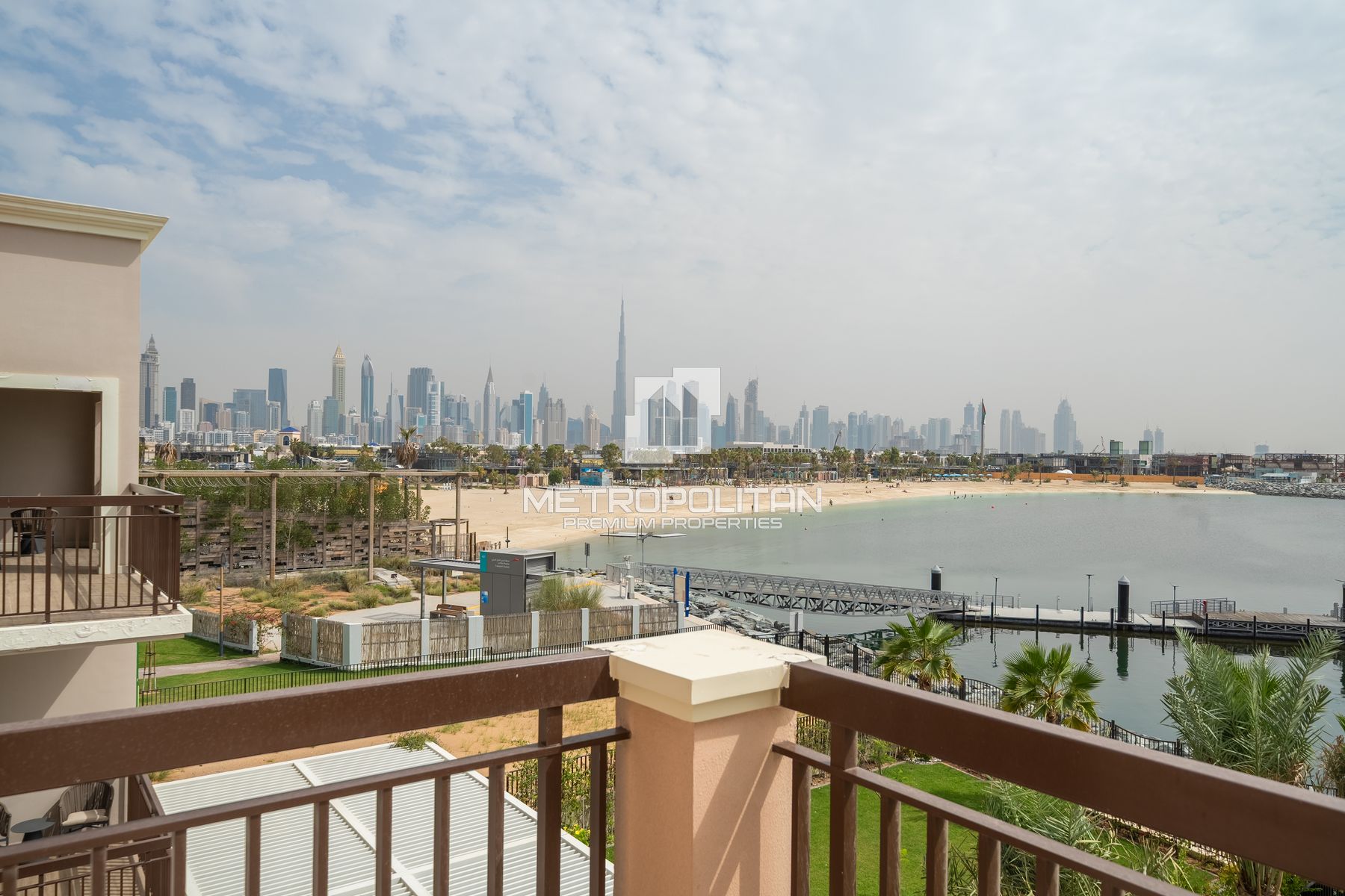 5BR Villa for Sale in Jumeirah – MPS-47530