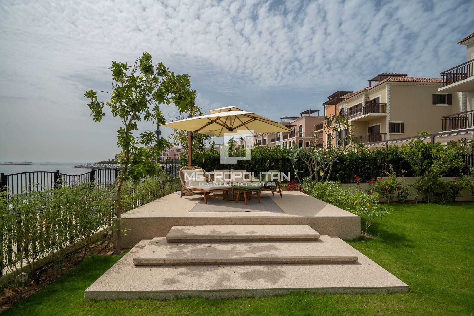 5BR Villa for Sale in Jumeirah – MPS-47530