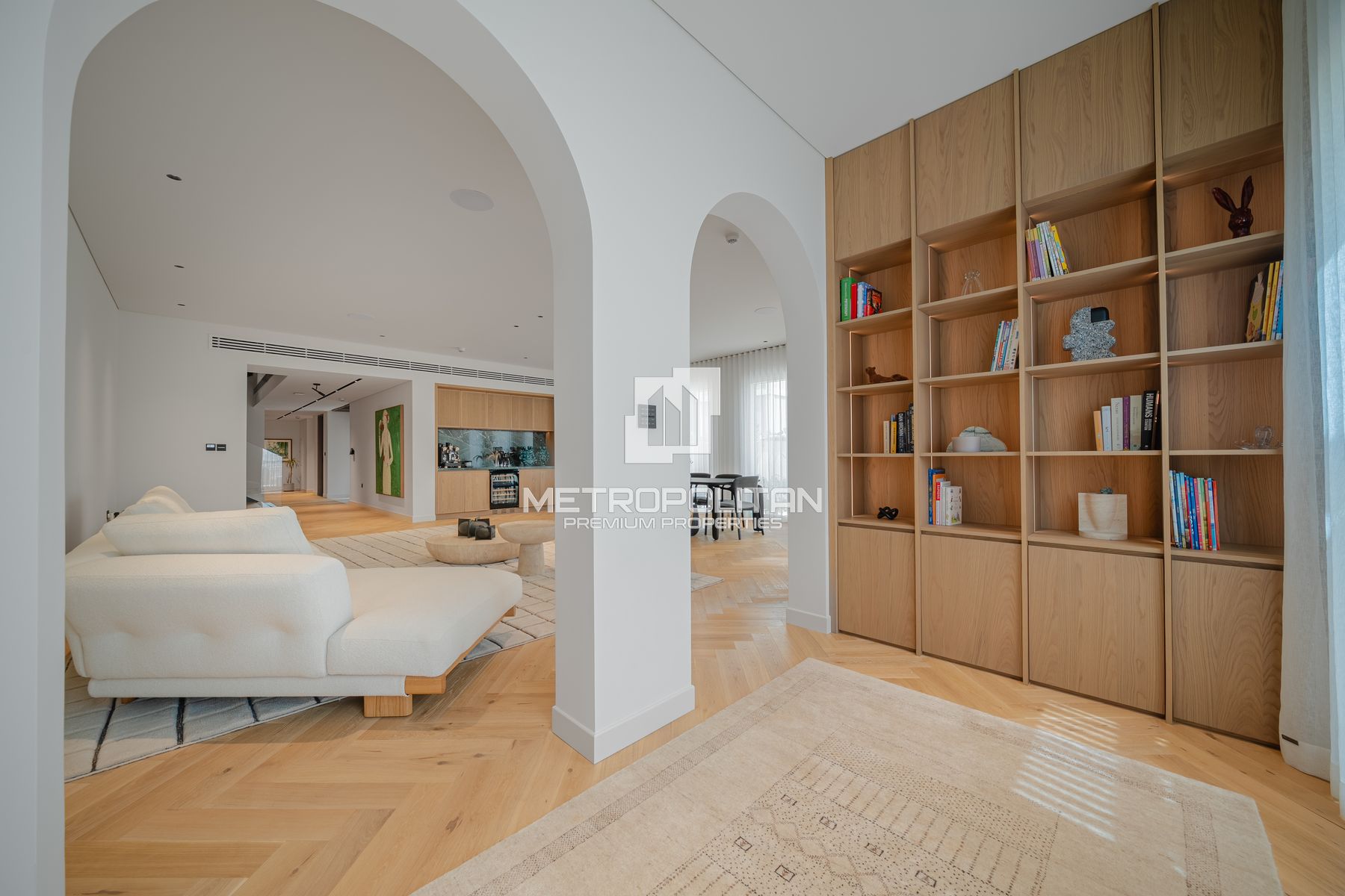5BR Villa for Sale in Jumeirah – MPS-47530