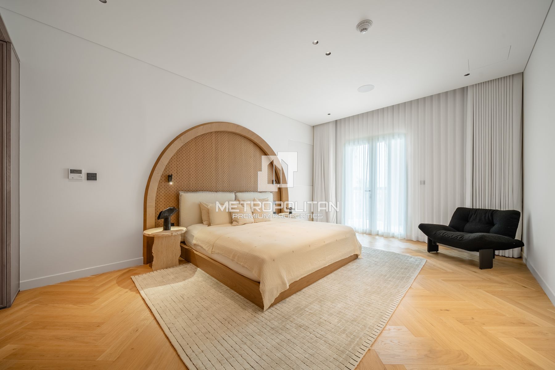 5BR Villa for Sale in Jumeirah – MPS-47530