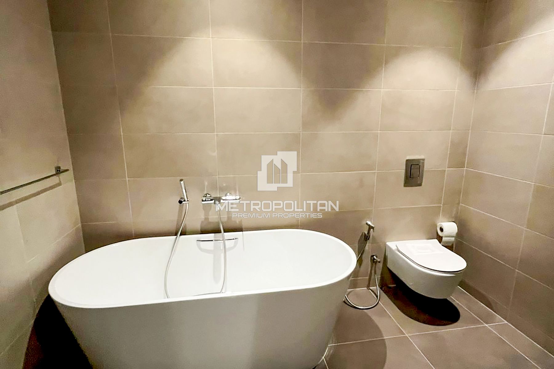 Spacious Layout | High Floor | Partial Sea View