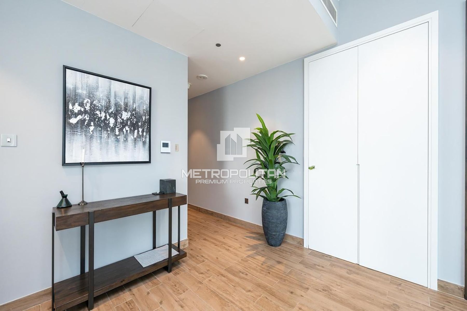 Corner Unit| Furnished | Prime Location| Best Deal