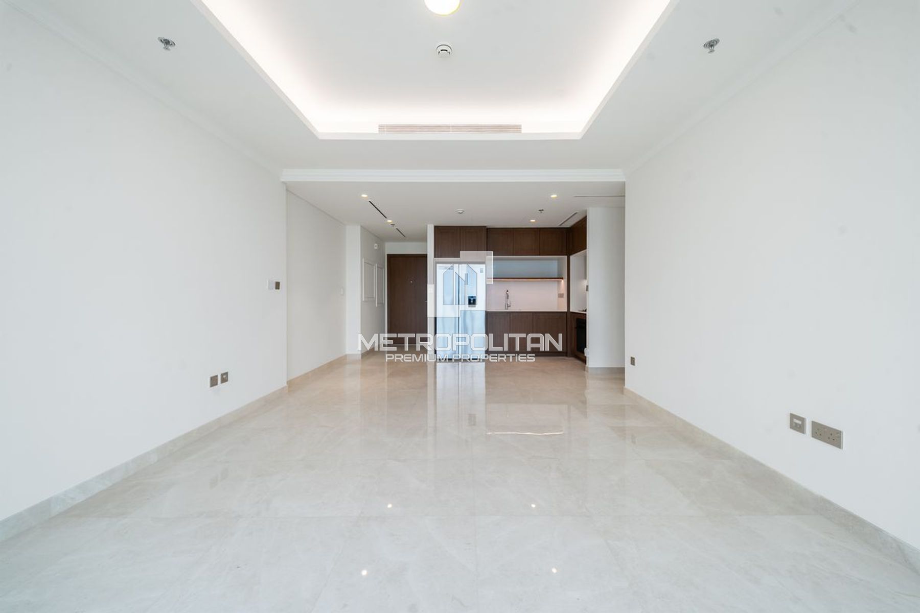 Exclusive | Vacant | Beach Facing | Rare Unit