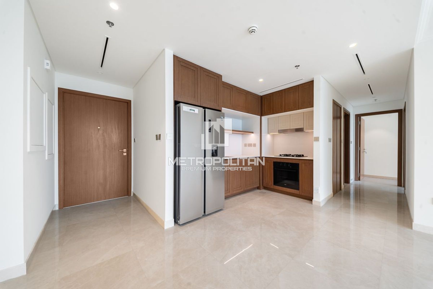 Exclusive | Vacant | Beach Facing | Rare Unit