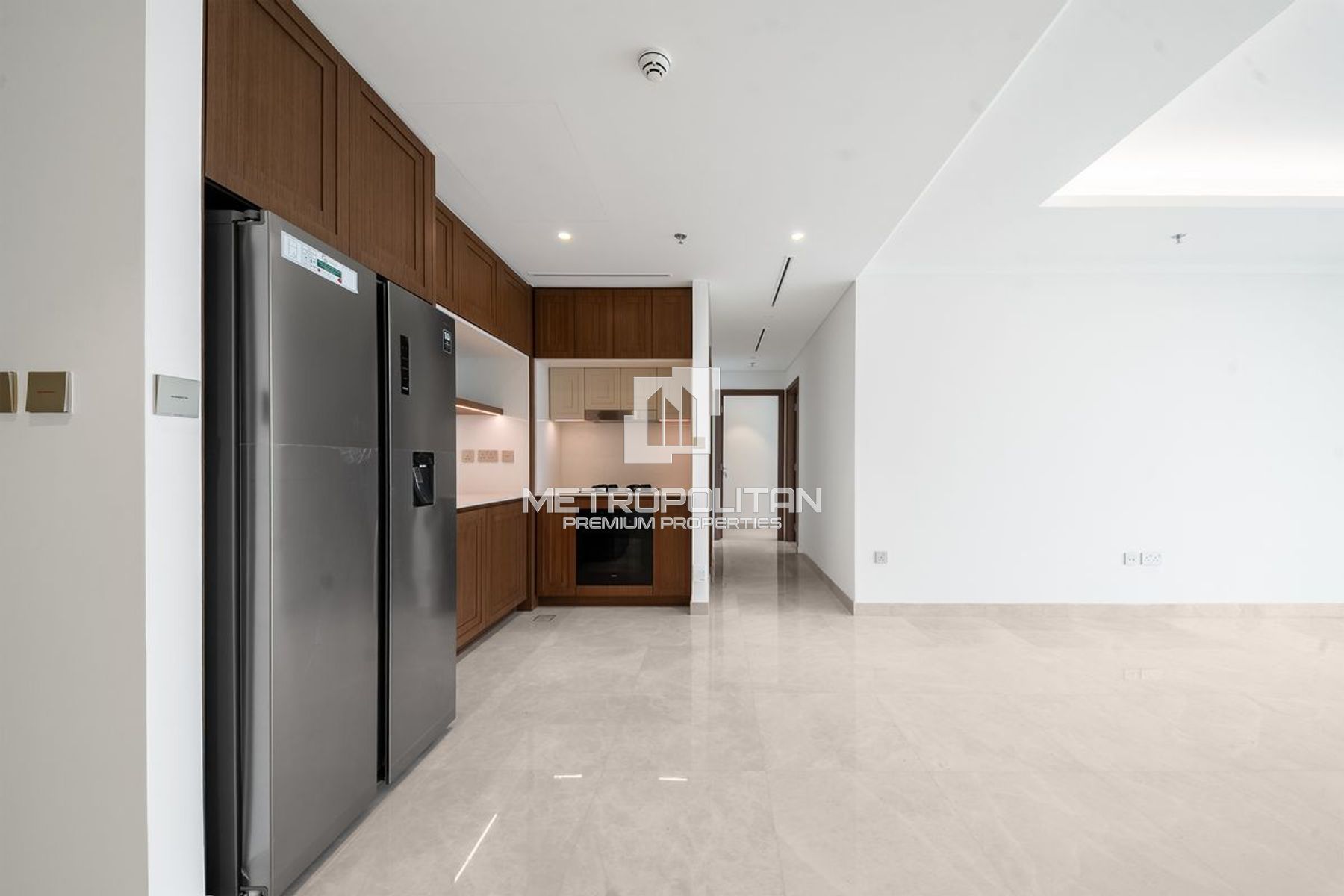 Exclusive | Vacant | Beach Facing | Rare Unit