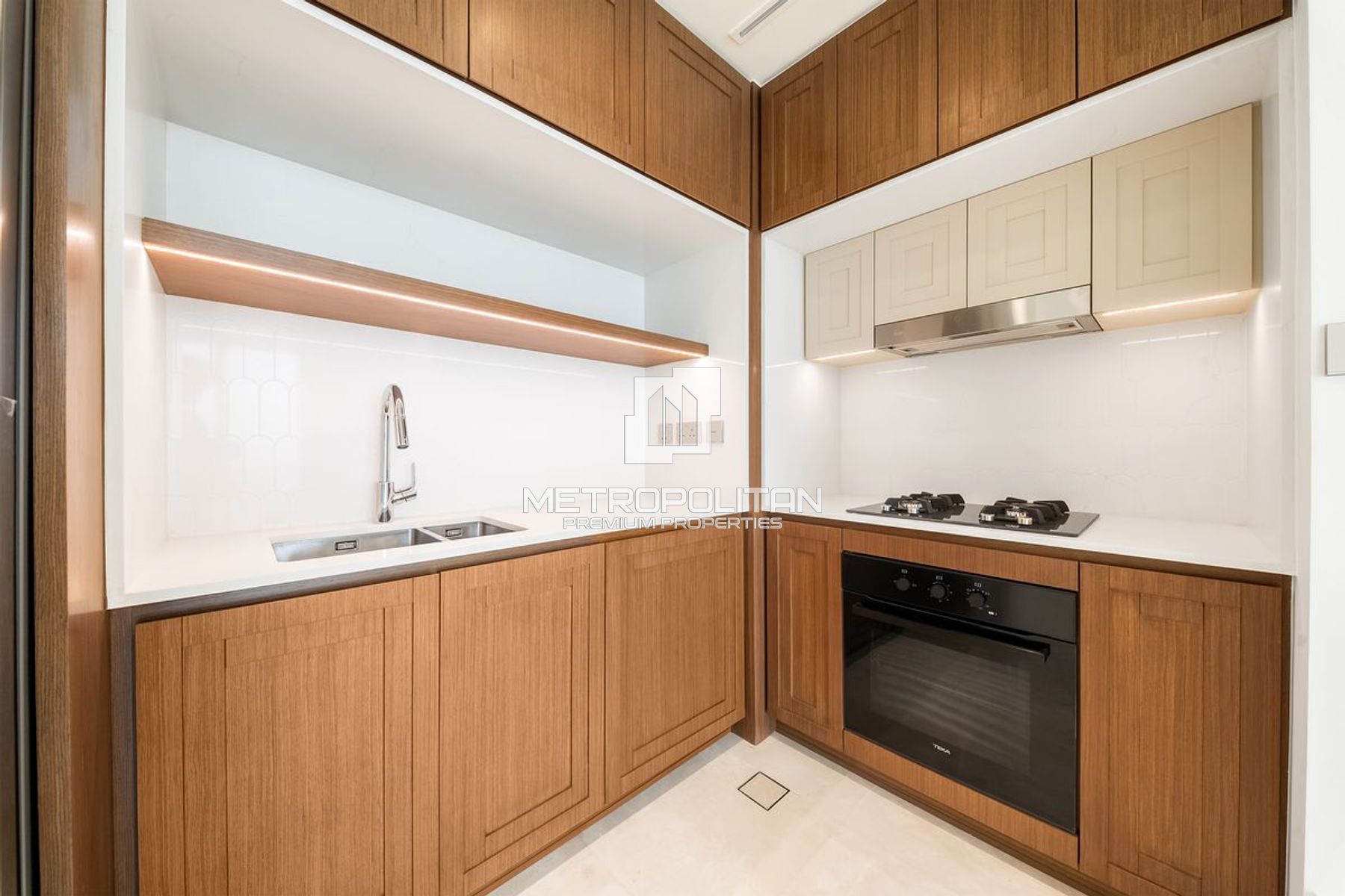 Exclusive | Vacant | Beach Facing | Rare Unit