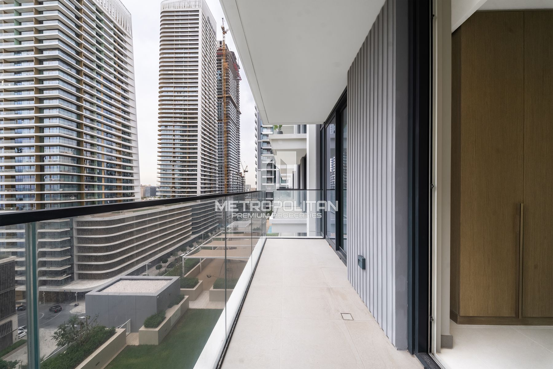 Marina and Sea View | Spacious Layout | Vacant