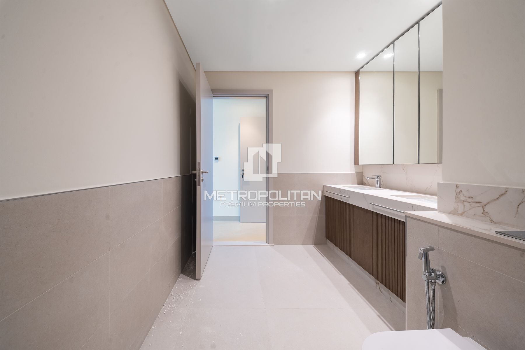 Marina and Sea View | Spacious Layout | Vacant