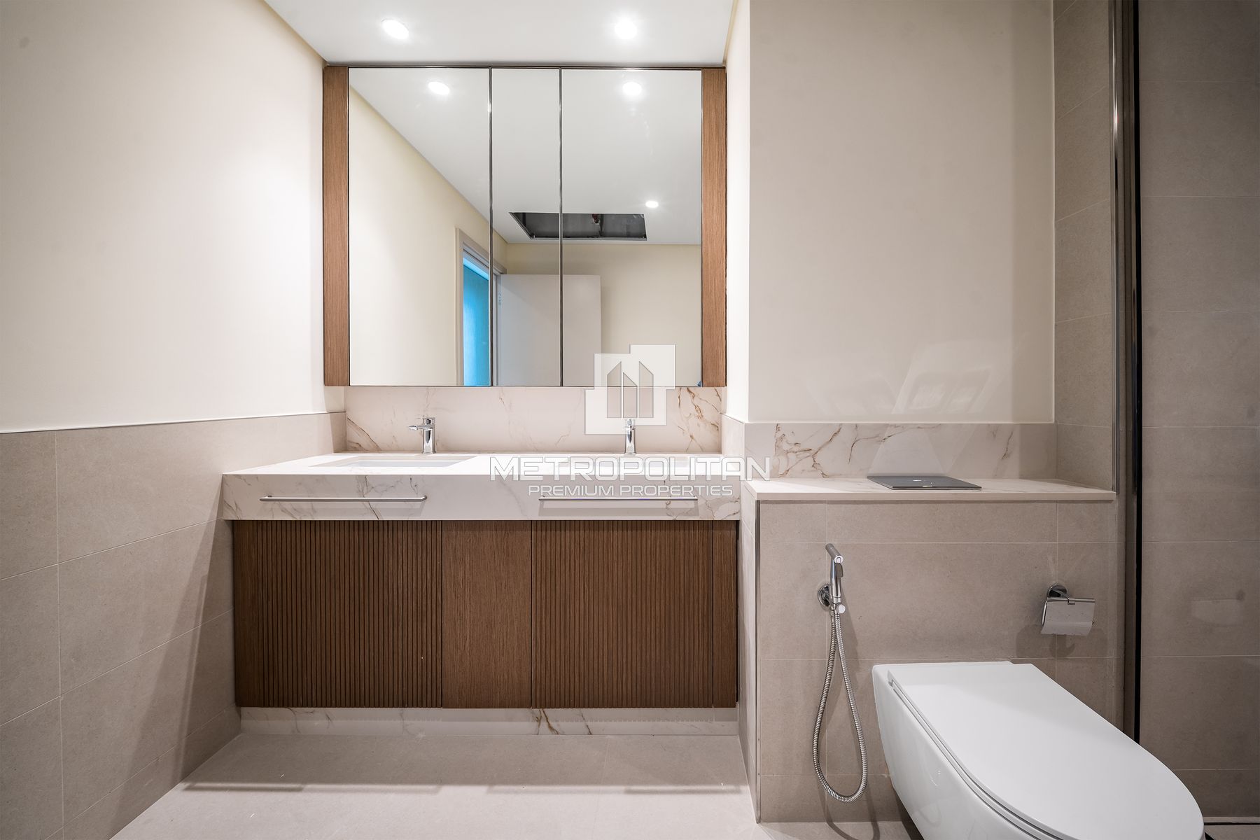 Marina and Sea View | Spacious Layout | Vacant