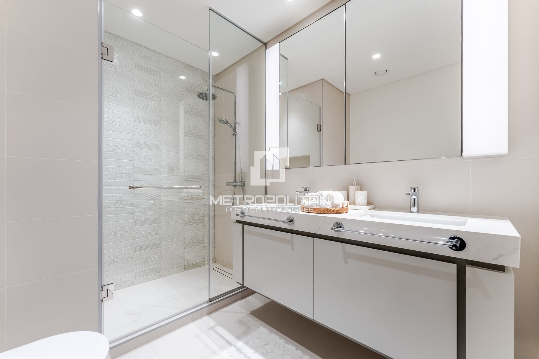 3BR Penthouse for Sale in Dubai Harbour – MPS-47664