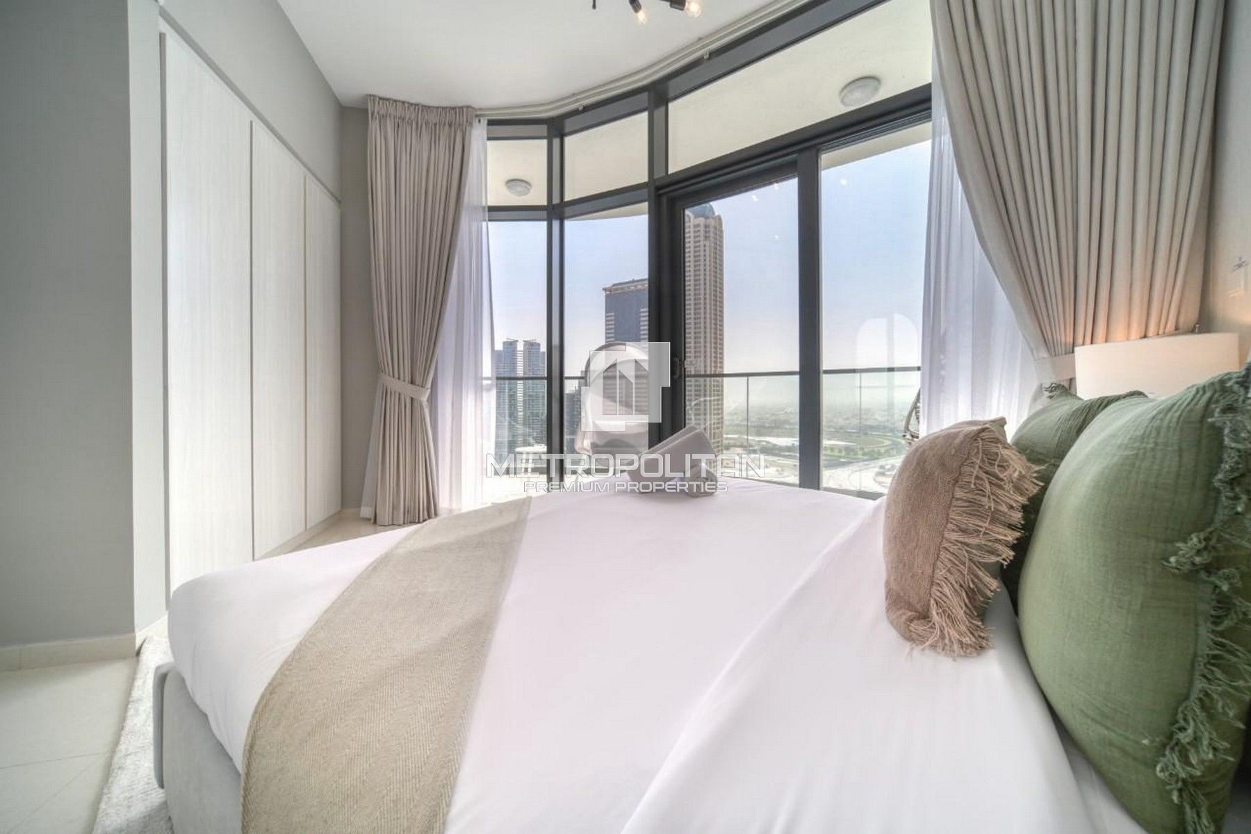 High Floor | Canal View | Furnished | High ROI
