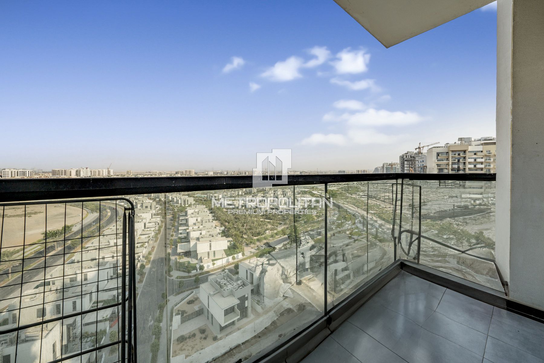 Fully Furnished | High Floor | Community View