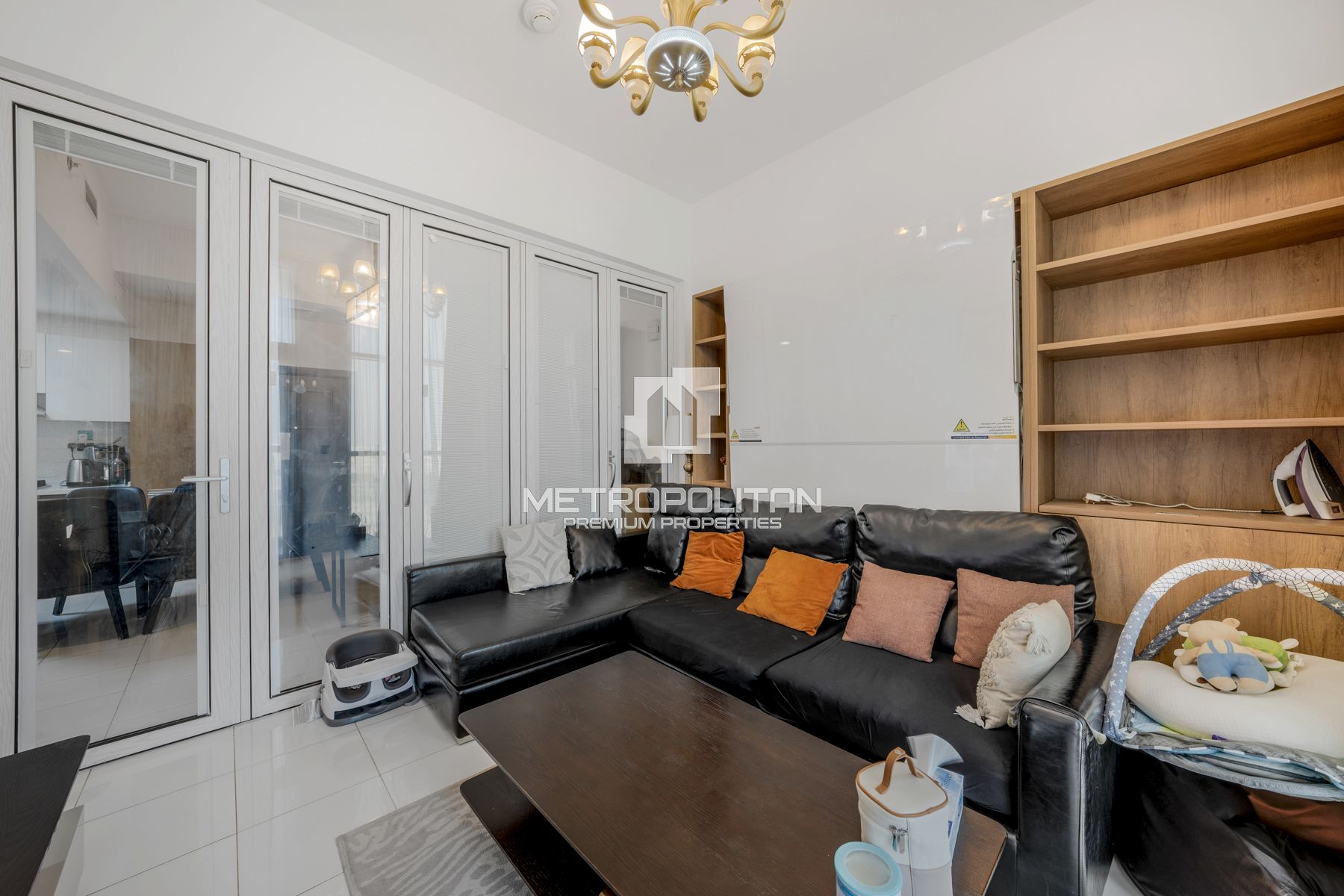 Fully Furnished | High Floor | Community View