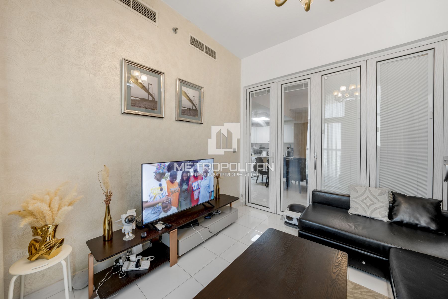 Fully Furnished | High Floor | Community View