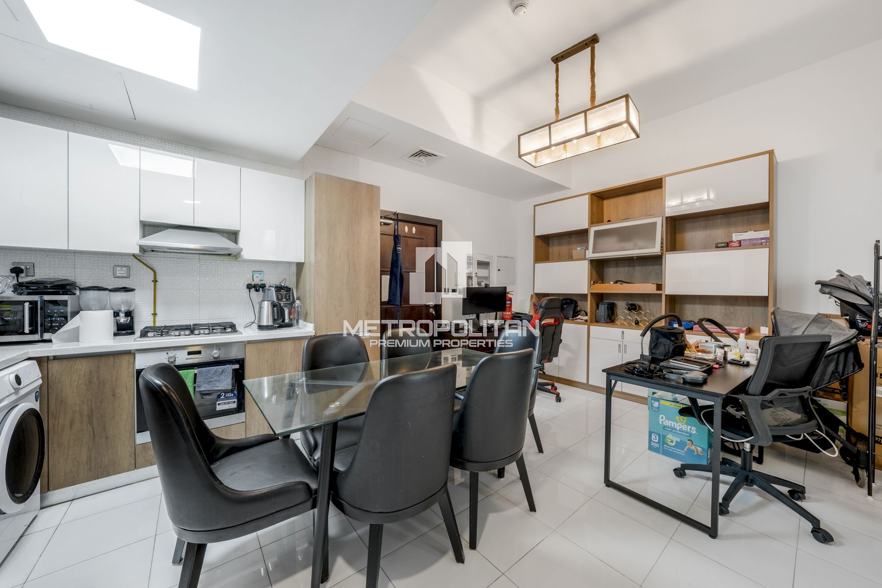 Fully Furnished | High Floor | Community View