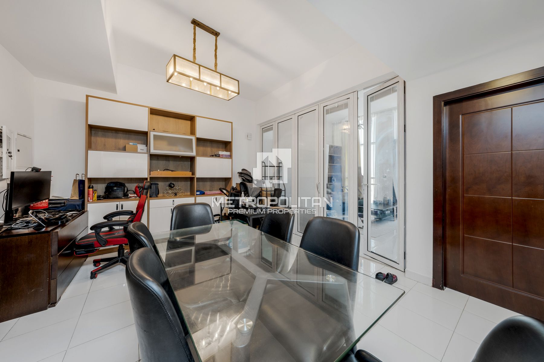 Fully Furnished | High Floor | Community View