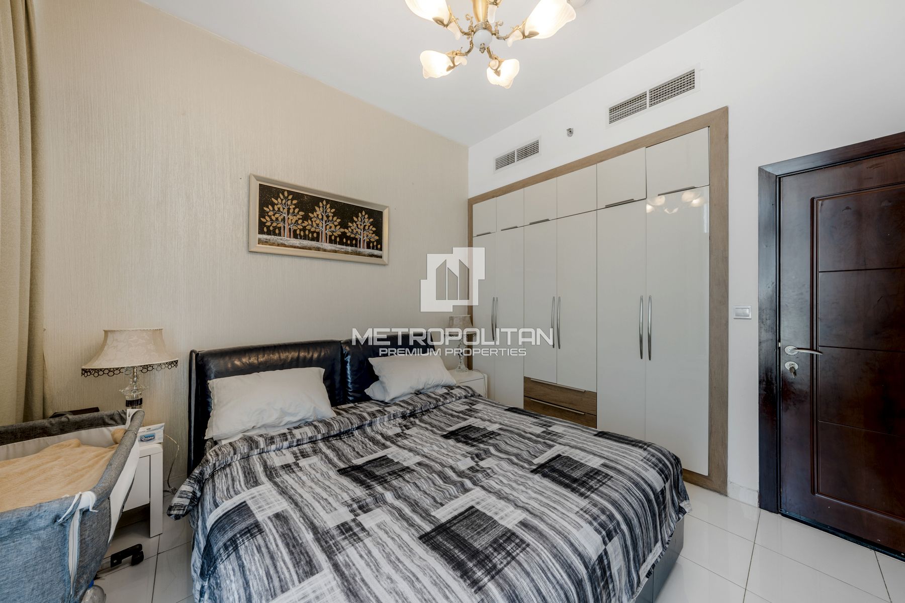 Fully Furnished | High Floor | Community View