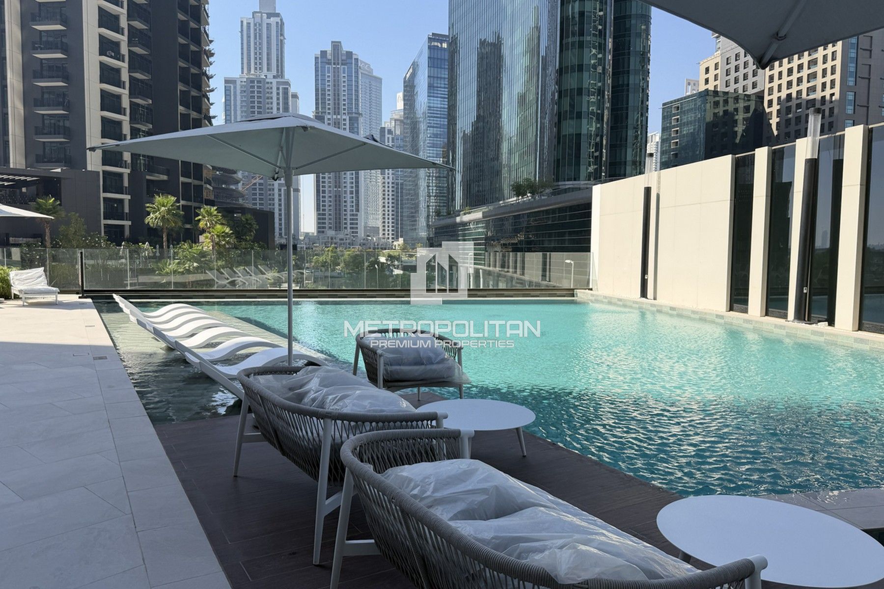 Canal View | Corner Unit |  Middle Floor