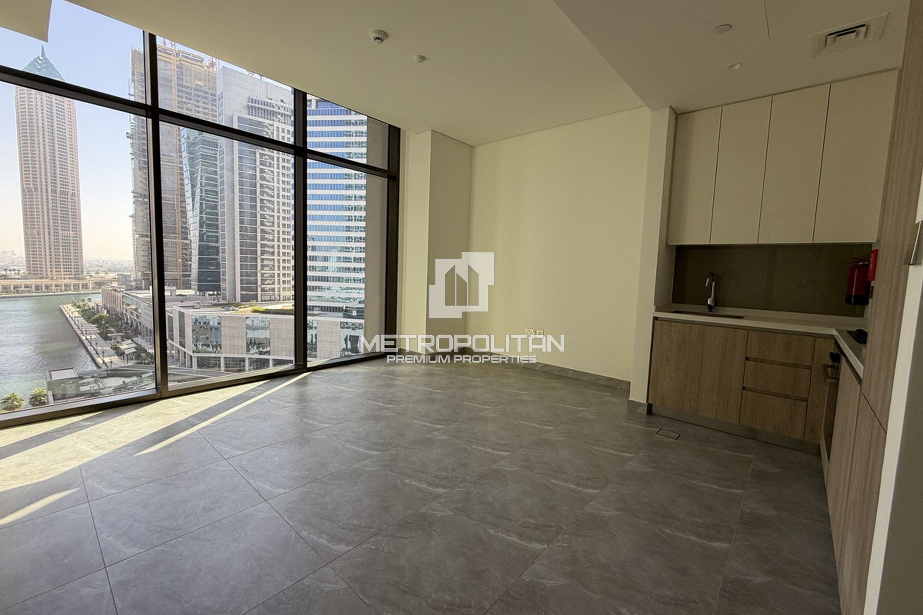 Canal View | Corner Unit |  Middle Floor
