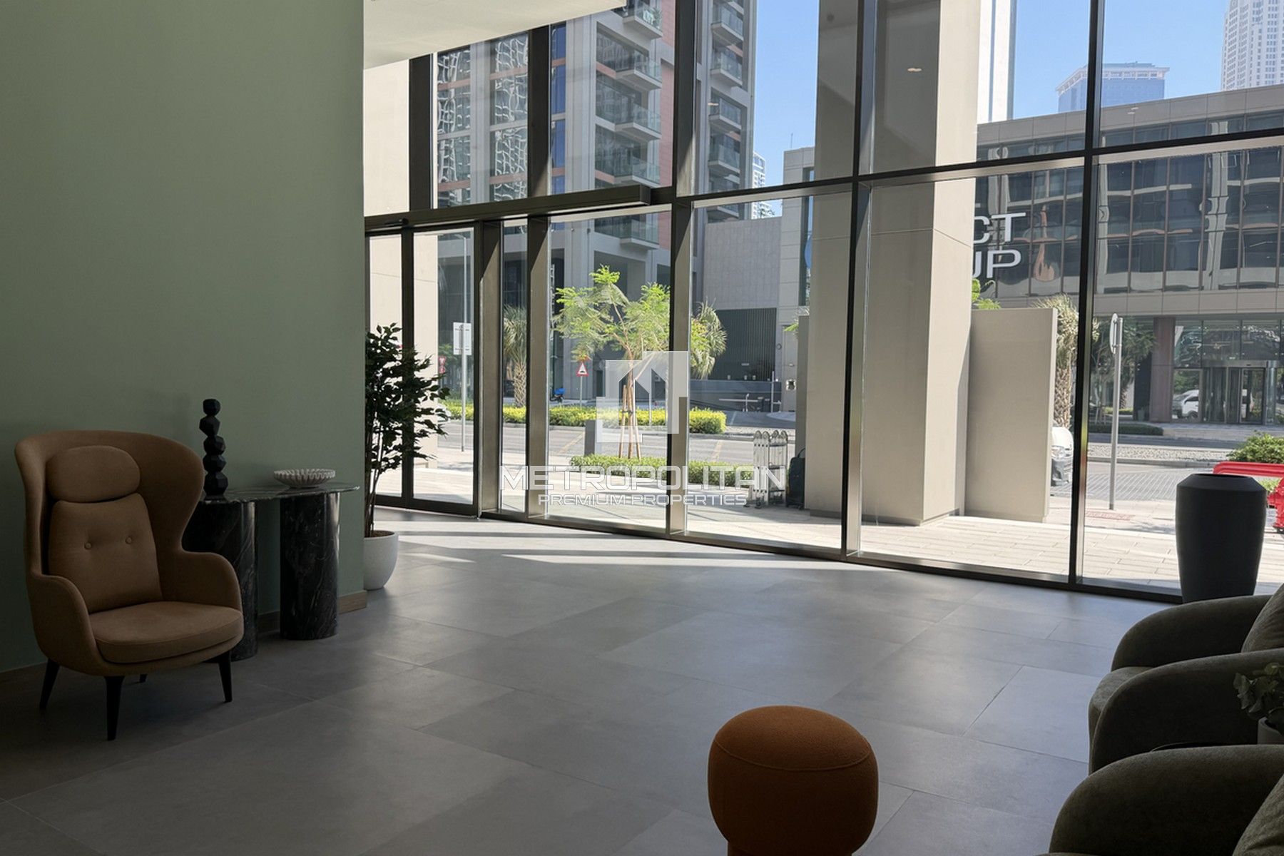 Canal View | Corner Unit |  Middle Floor