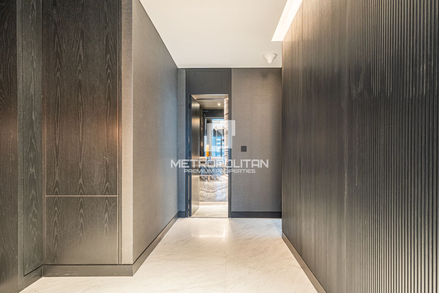 Distress | OP Price | Canal View | High Floor