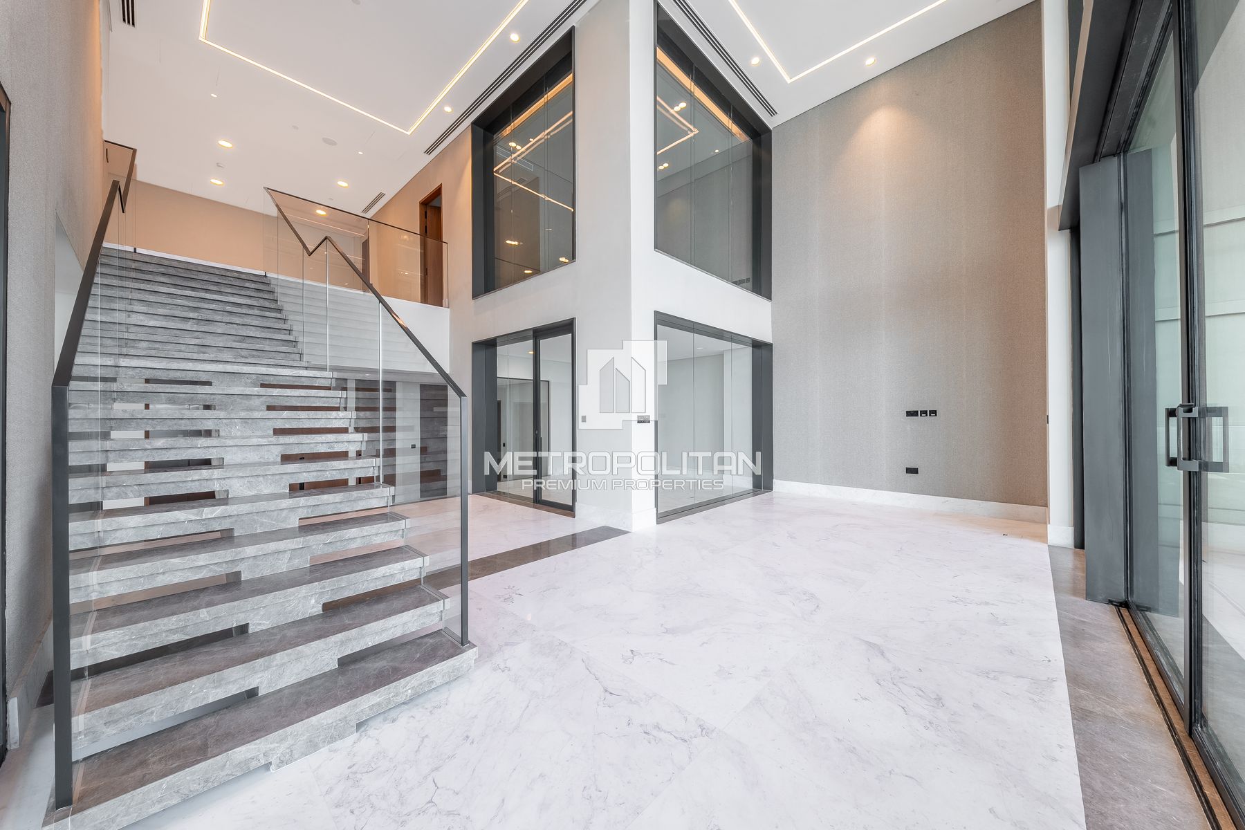 Well-Priced Sky Villa | High Floor | Sea View