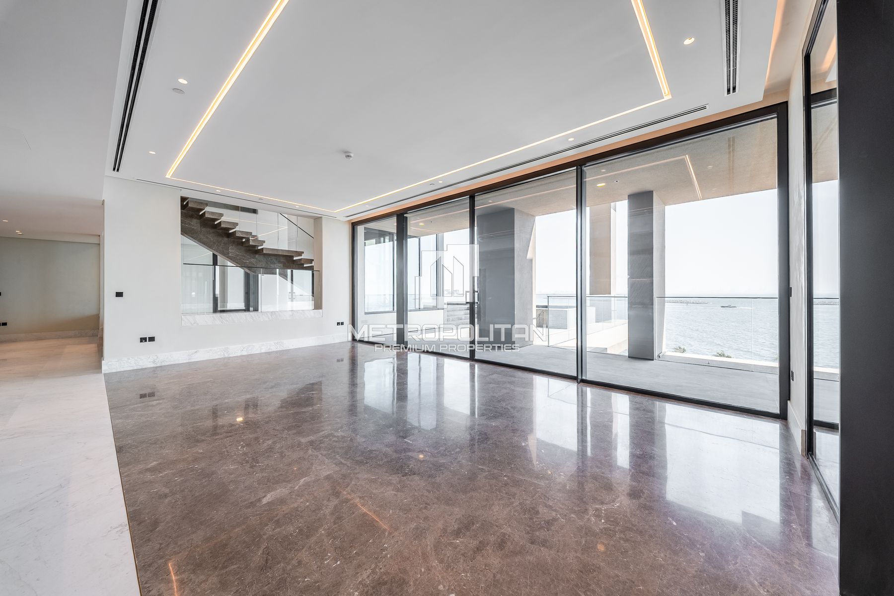 Well-Priced Sky Villa | High Floor | Sea View