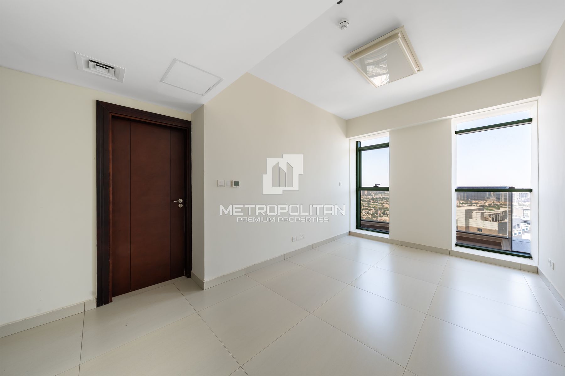 Brand New | High Floor | Golf Course & Canal View