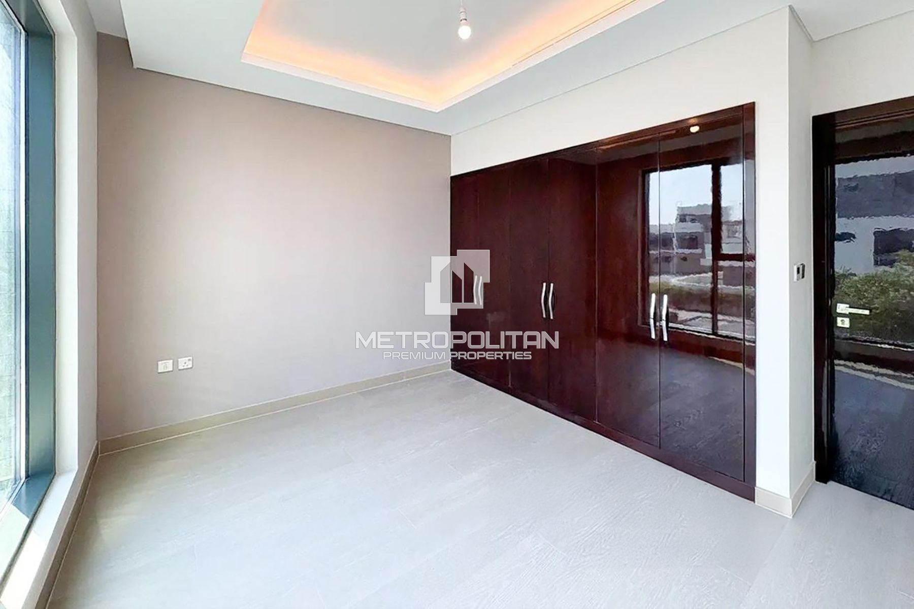 End Corner Unit | Vacant | Brand New | Spacious