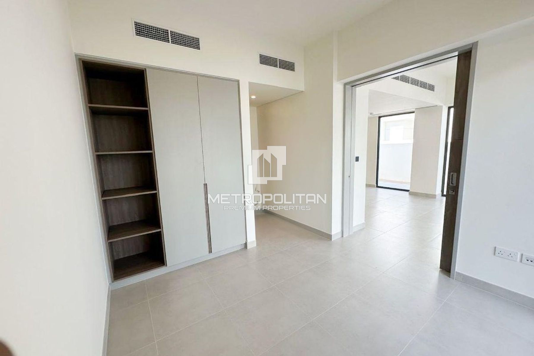 4BR Townhouse for Sale in The Valley – MPS-48292