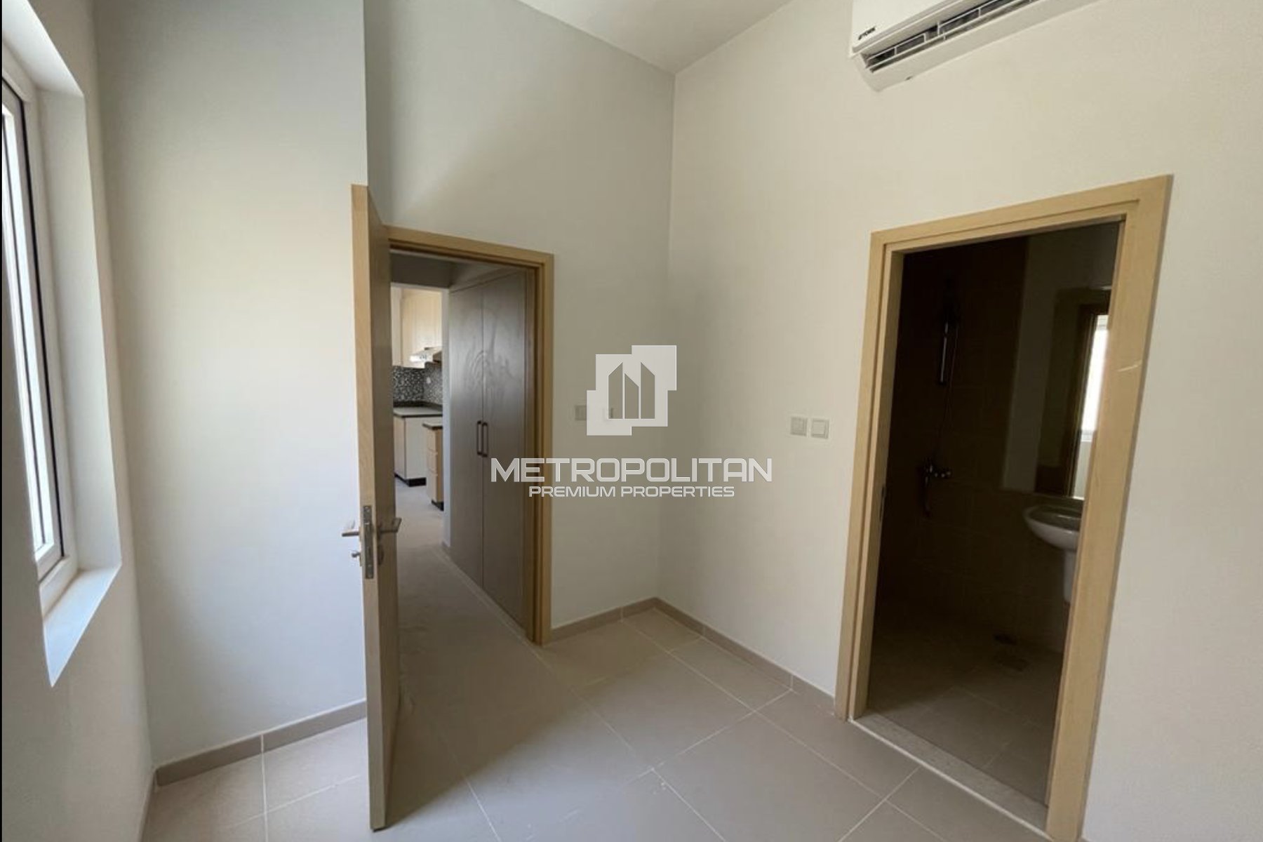 2BR Townhouse for Sale in Dubai Land – MPS-48307