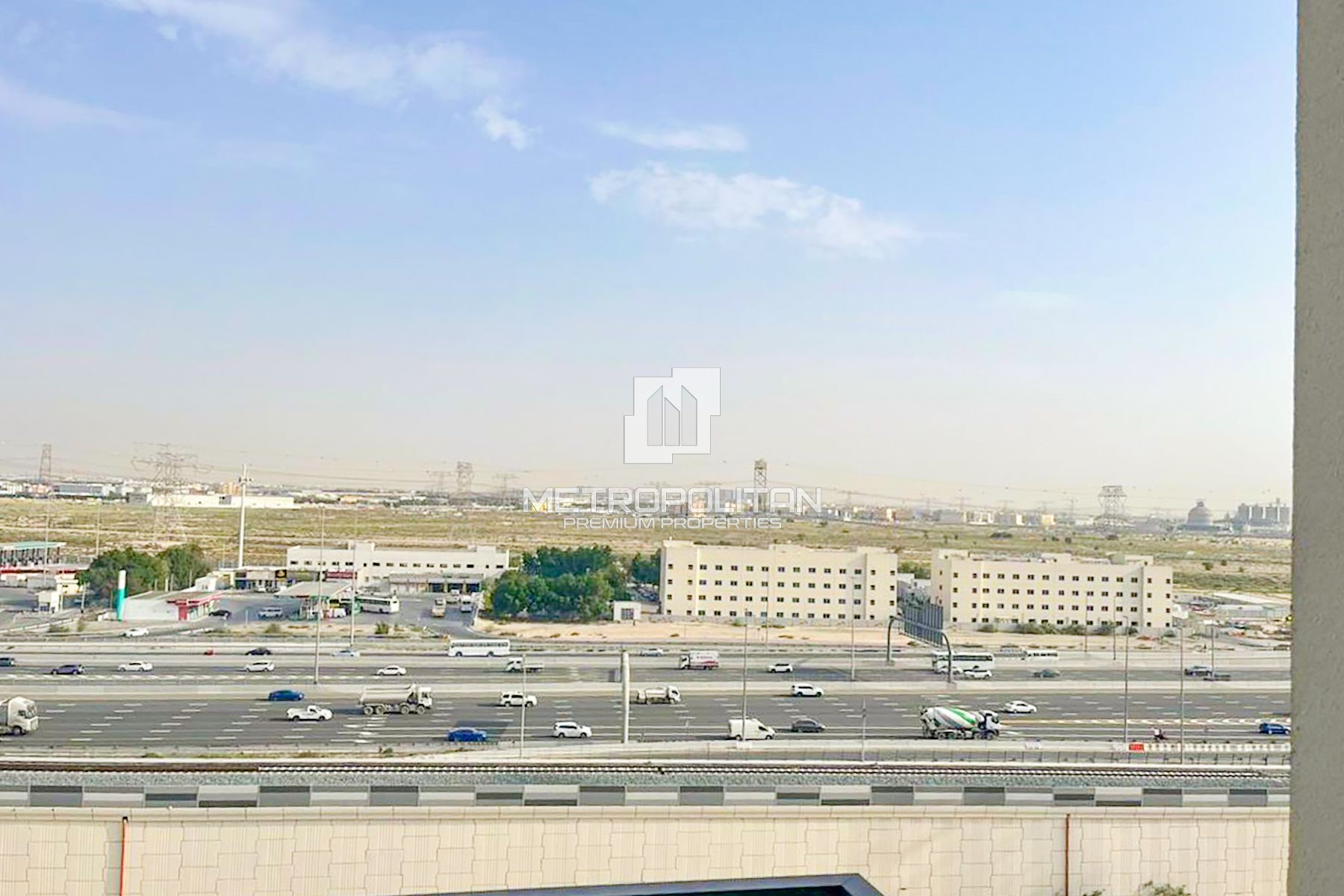 Fully Furnished | Stylish | Investor deal