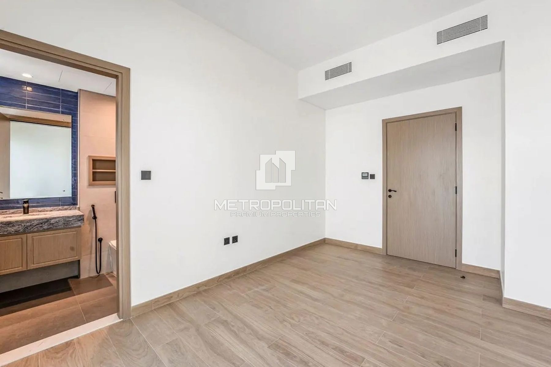5BR Townhouse for Sale in Damac Lagoons – MPS-48483