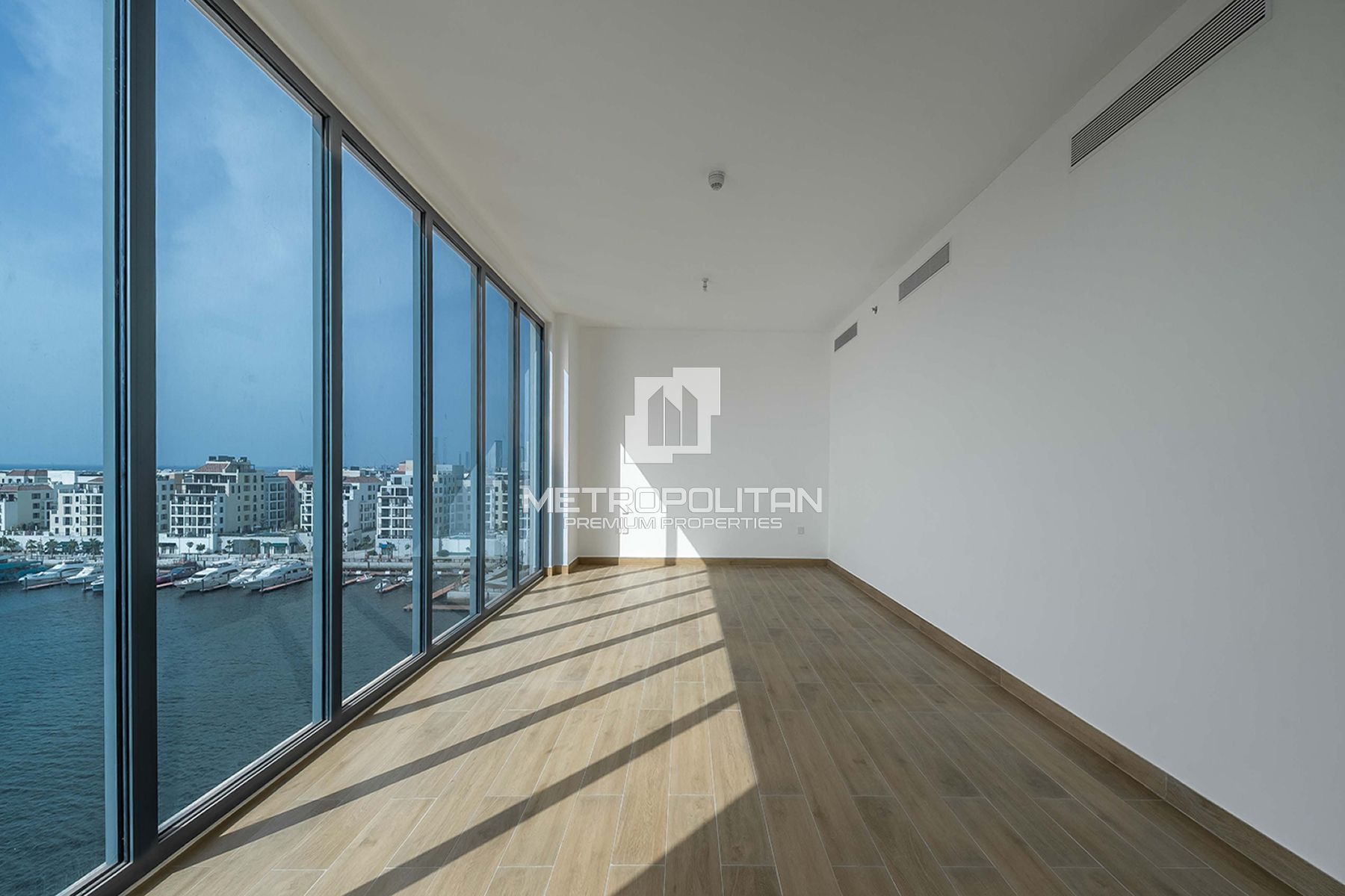 6BR Penthouse for Sale in Jumeirah – MPS-48553