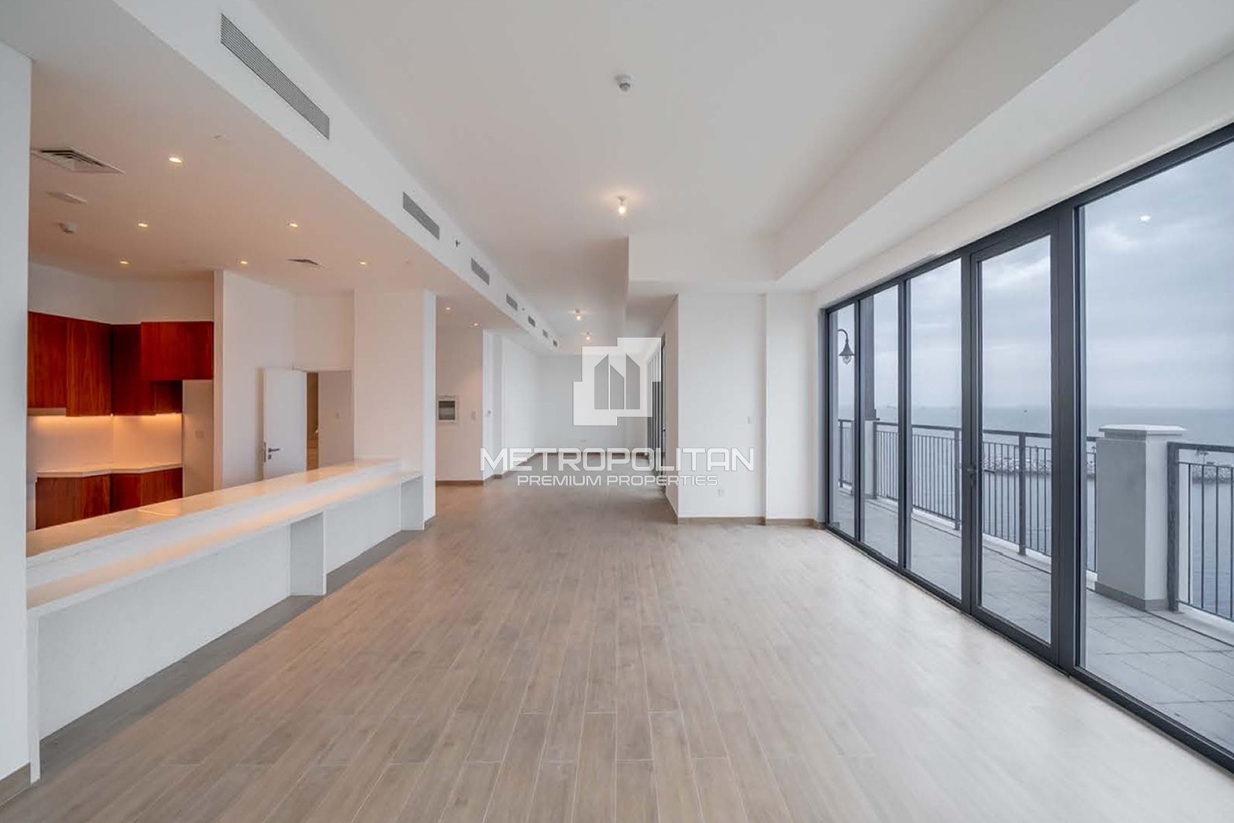6BR Penthouse for Sale in Jumeirah – MPS-48553