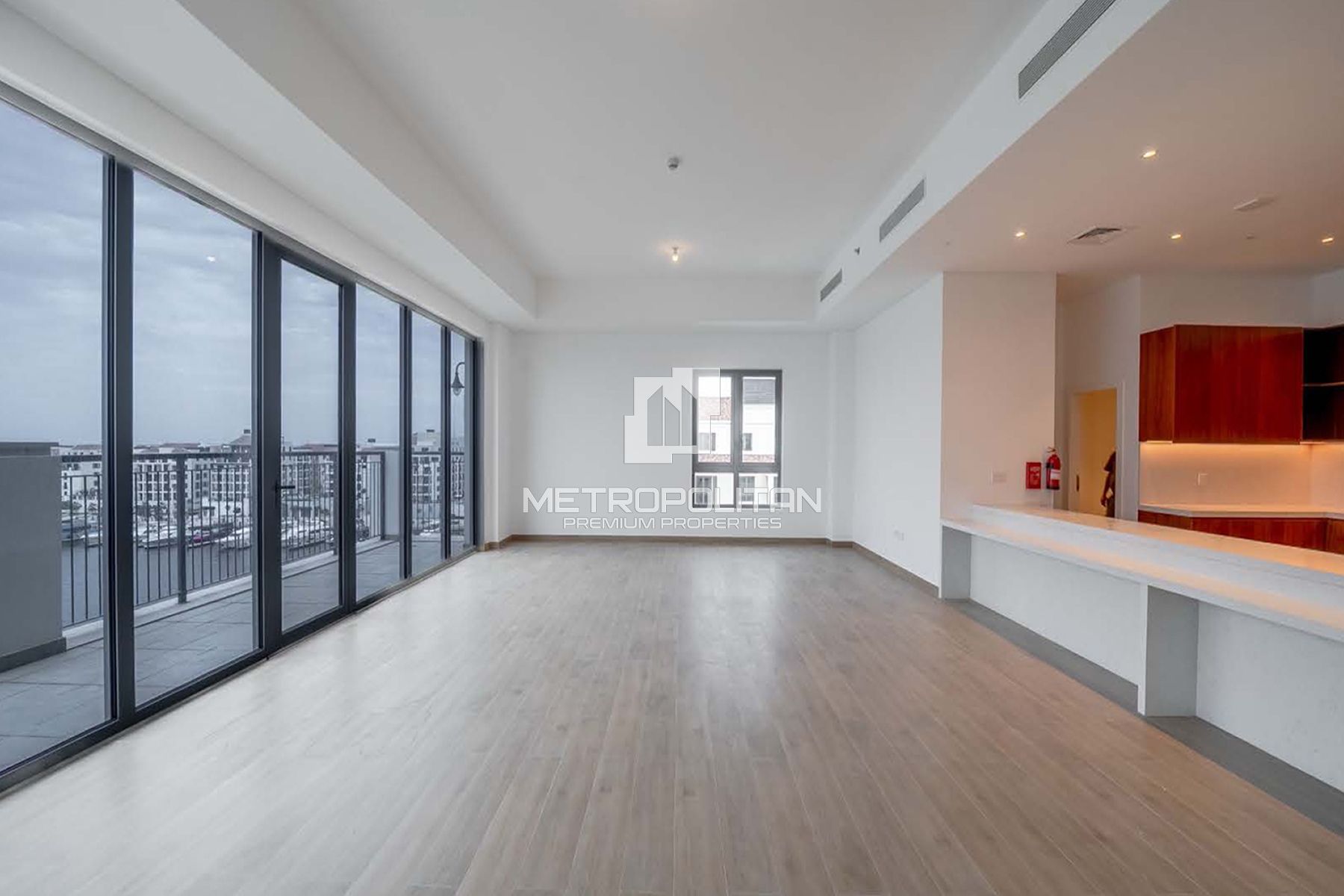 6BR Penthouse for Sale in Jumeirah – MPS-48553