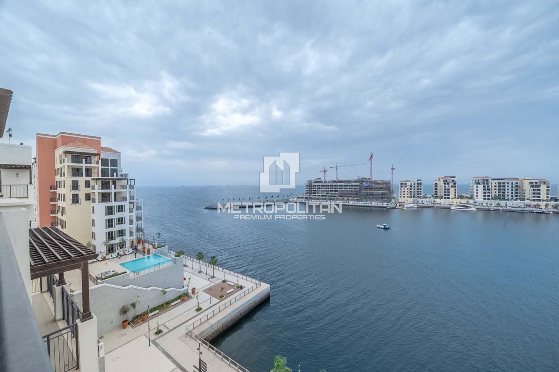6BR Penthouse for Sale in Jumeirah – MPS-48553