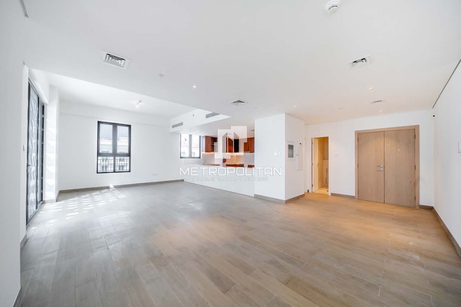 5BR Penthouse for Sale in Jumeirah – MPS-48559
